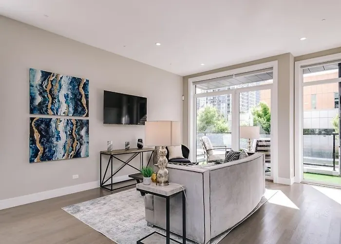 Stunning Duplex Condo #1 - Downtown River North